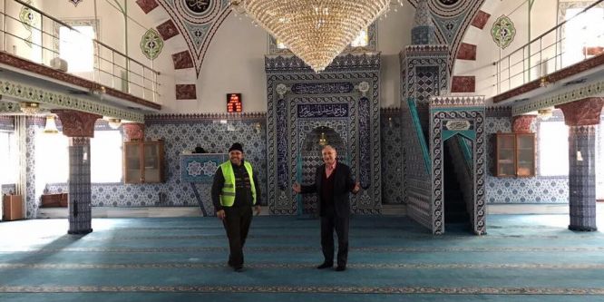 Özalp Belediyesinden okul ve cami temizliği