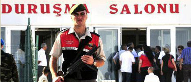 Sanıklar, avukatları dinlemedi