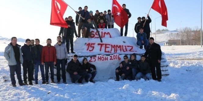 -30 derecede 15 Temmuz ruhunu canlandırdılar
