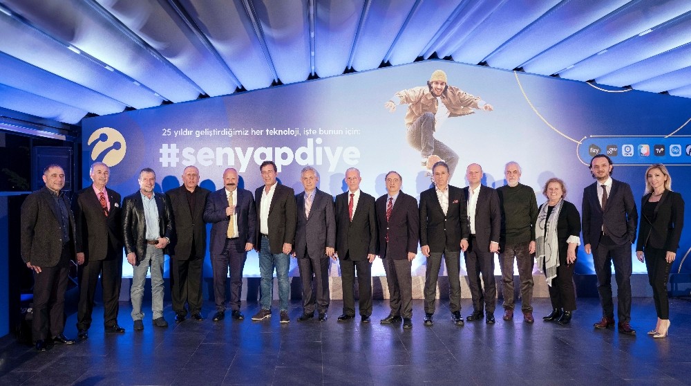 25’inci yılını kutlayan Turkcell çeyrek asırlık ilk müşterilerini ağırladı 