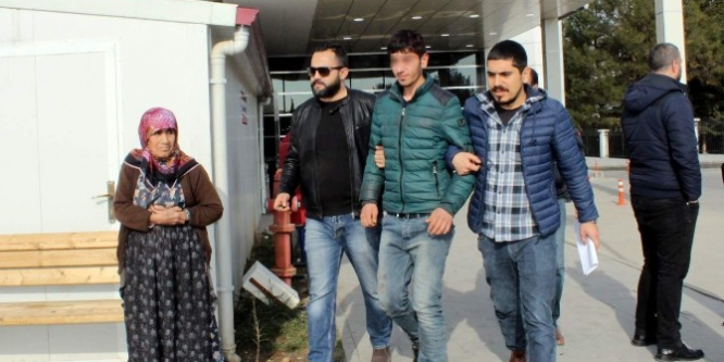 Cani evlat babasına tornavidayla saldırdı