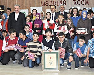  Peygamber sevdalısı çocuklar ödüllerini aldı