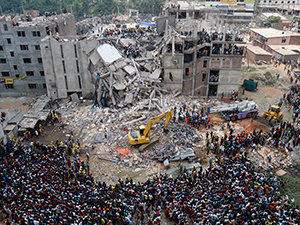 Dakka’da ölü sayısı 300’ü geçti