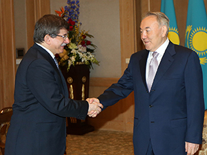 Davutoğlu: Afganistan’ın elinden tutmalıyız