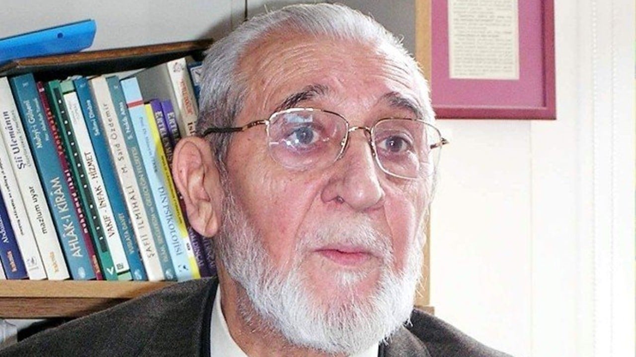 27 Ağustos 2011: Mehmet Dumlu'nun vefatı (Halvetî-Şâbânî Şeyhi)