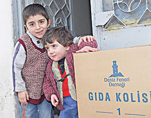 Deniz Feneri, 3 yılda 213 bin kişiye ışık oldu