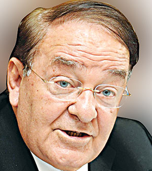 Anayasa Komisyonu yoğun mesaide