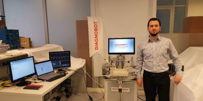 Bu robot teşhis koyup, tedavi ediyor