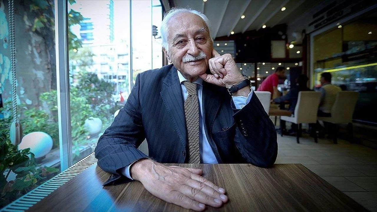 28 Eylül 2025: Yavuz Bülent Bakiler (Yazar, Şair, Gazeteci, Avukat)