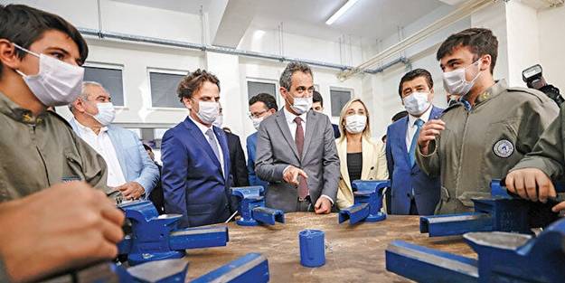 28 Şubat'ın hasarı onarılıyor... Meslek Lisesi olmayan OSB kalmayacak!