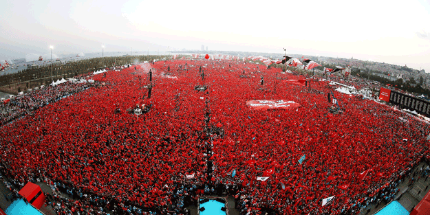 28 Şubat’ın senaristleri yine işbaşında, Yenikapı ruhuna ‘eski’ tekme