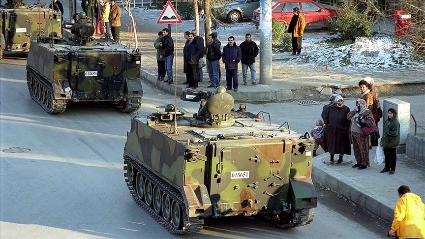 28 Şubat’ta ekonomi ağır darbe aldı