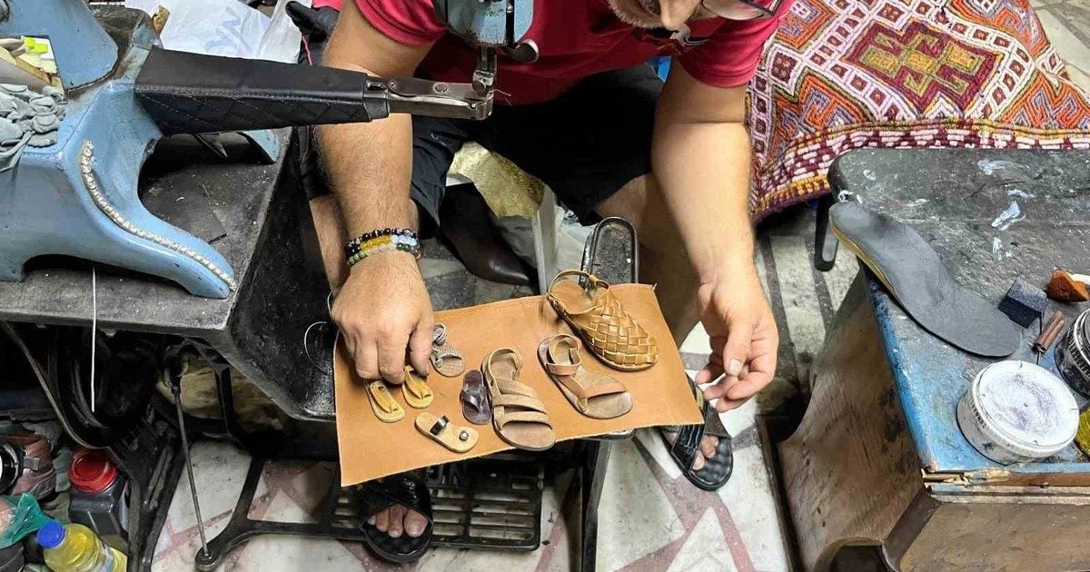 28 yıllık ayakkabı tamircisi Bilal Baykara: 'Galiba biz bu işin son ustalarıyız'