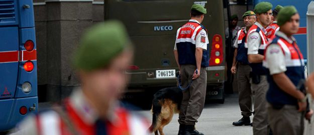 28 Şubat davasında ciddiyetsizlik diz boyu