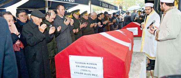 28 Şubatçı Teoman Koman defnedildi