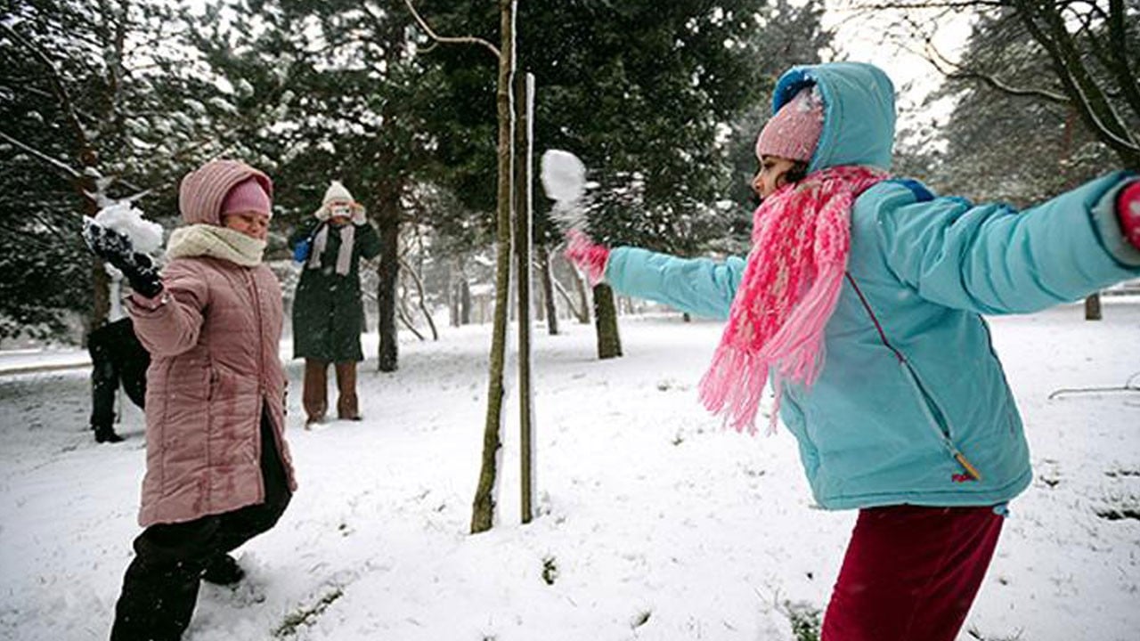 29 Aralık Pazartesi okullar tatil mi? Hangi illerde okullara kar tatili var?
