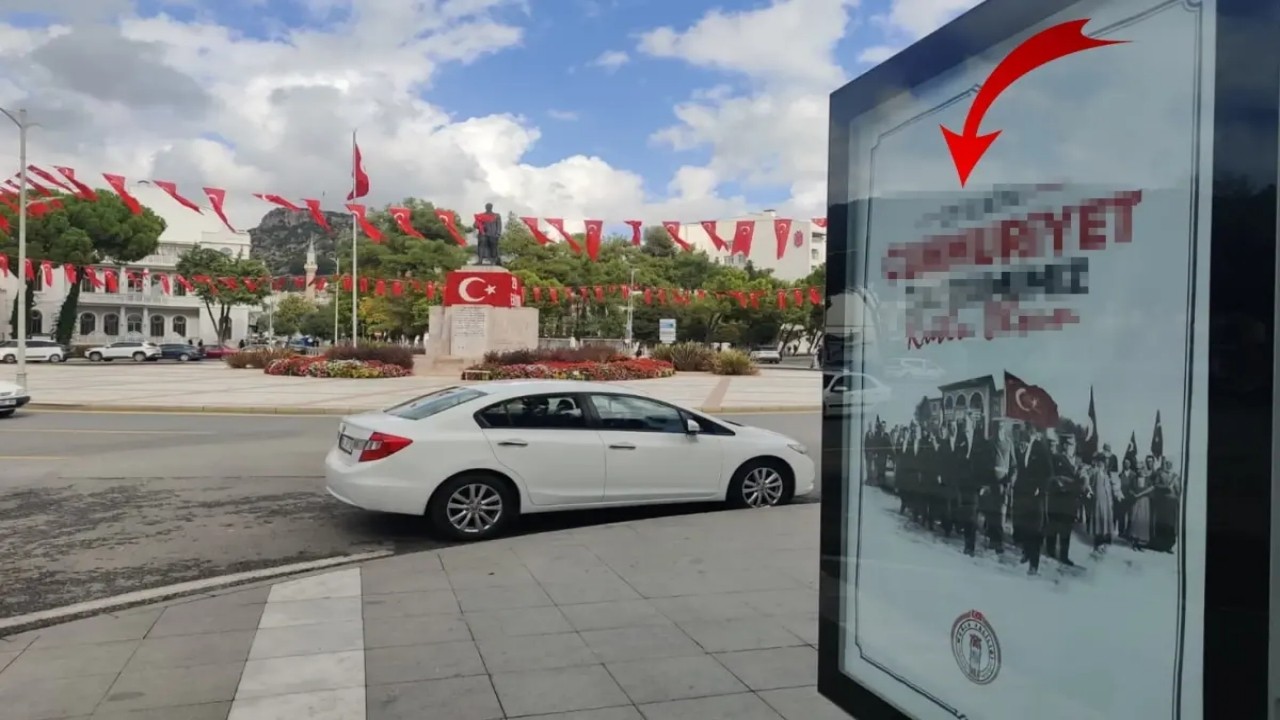 29 Ekim afişlerini görenler gözlerine inanamadı! Valilik apar topar harekete geçti