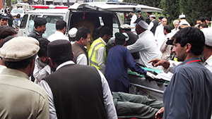 Pakistan’da kan durmuyor