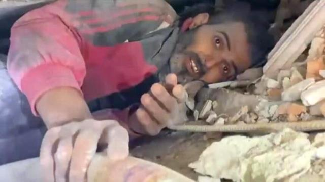 296. saatte enkazdan çıkartıldı! Mucize gibi kurtuluşun ardından ilk isteği bakın ne oldu