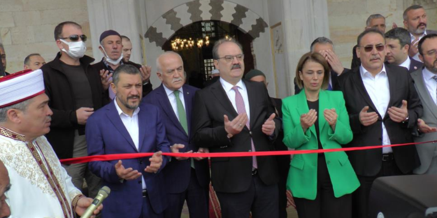 296 yıllık cami yeniden ibadete açıldı
