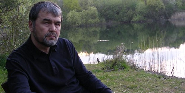 Okulları için Özbek lideri sürgün ettirmiş!