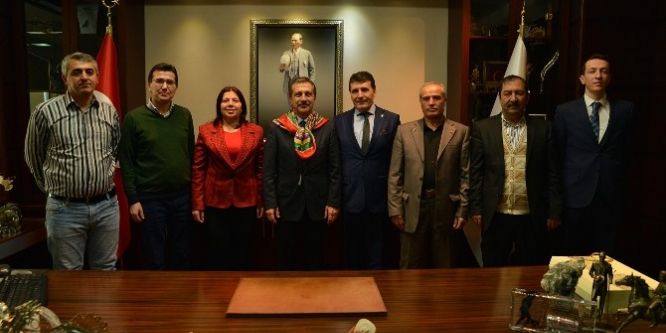 Yörük Türkmenlerden süpriz ziyaret