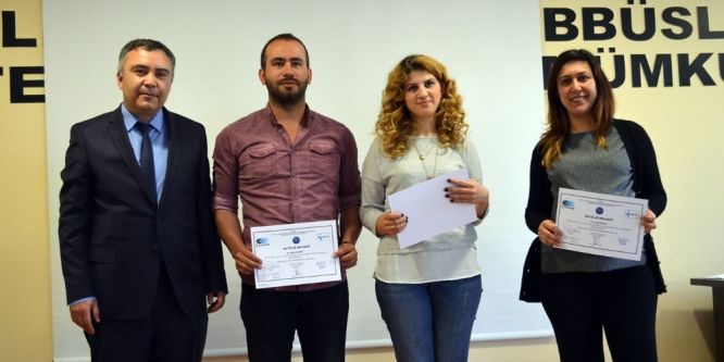 100 girişimci adayı sertifikalarını aldı