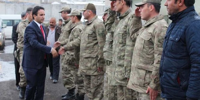 Kaymakam Dundar’dan askere ziyaret