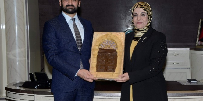 KKTC’li Bakandan Başkan Toru’ya ziyaret