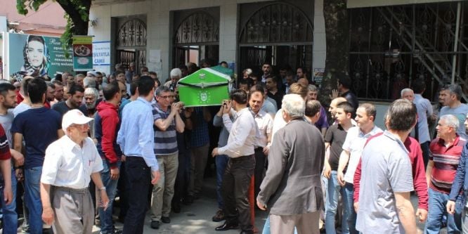 Sevenleri dualarla uğurladı