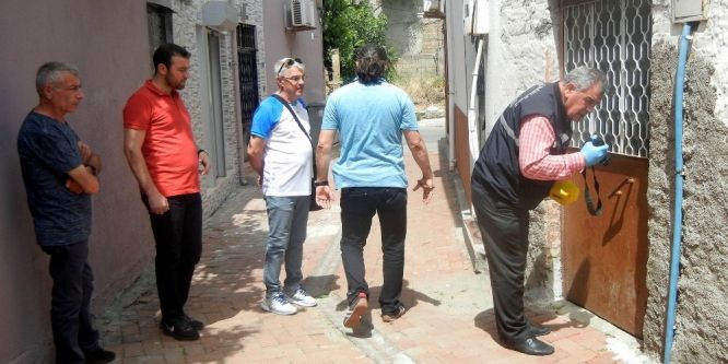Yaşlı adam evinde ölü bulundu