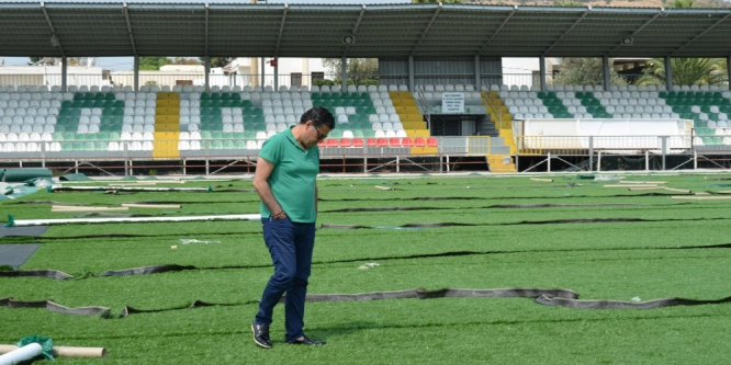 Başkan Kocadon şehir stadını inceledi