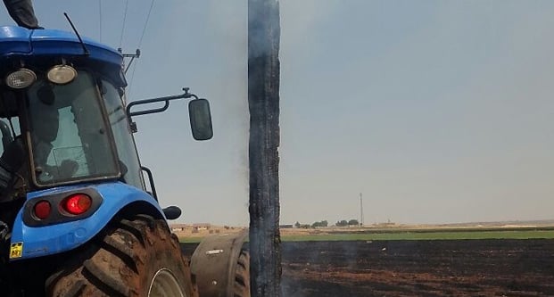 Anız yangını 16 köyü elektriksiz bıraktı
