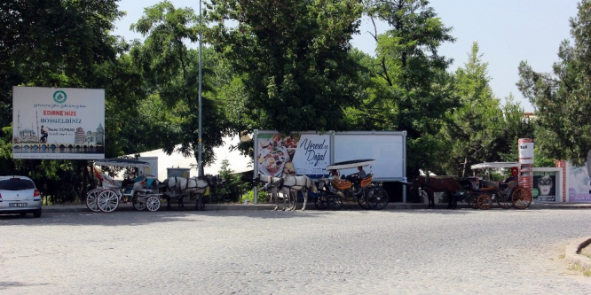 &nbsp;3 kuşaktır faytonculuk yapıyorlar
