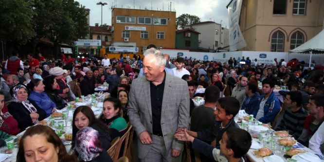 Ramazan coşkusu Eyüp’ün her köşesinde yaşanıyor