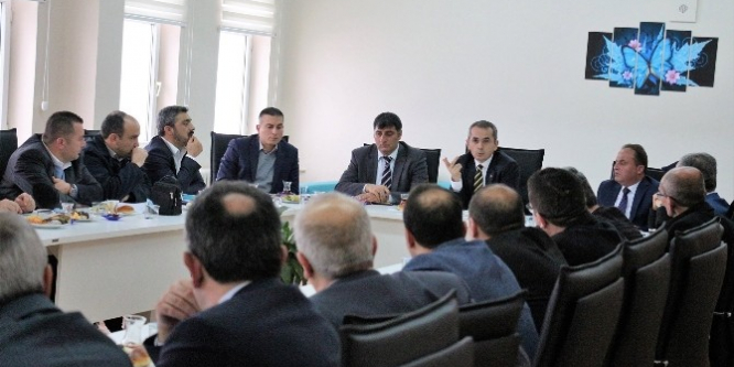 Kaymakam Deniz Pişkin, eğitimcilerle buluştu