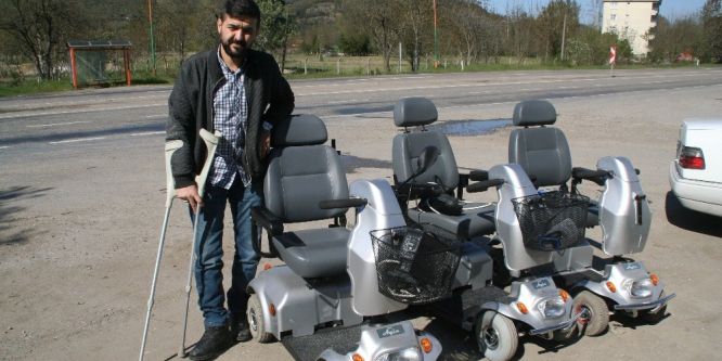 Engelli vatandaşlara akülü araç
