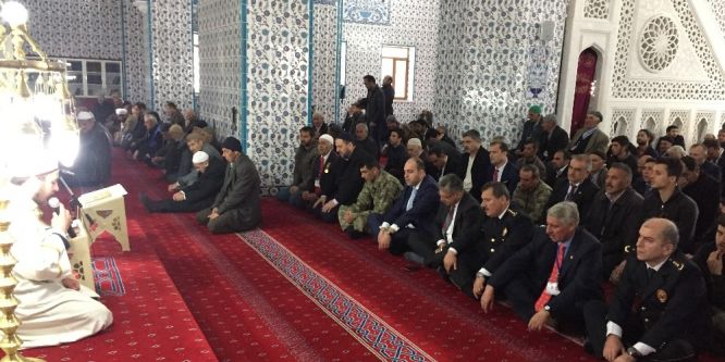 Iğdır’da, şehit polisler için mevlit okutuldu