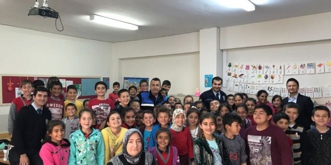 Öğrencilere trafik eğitimi verildi