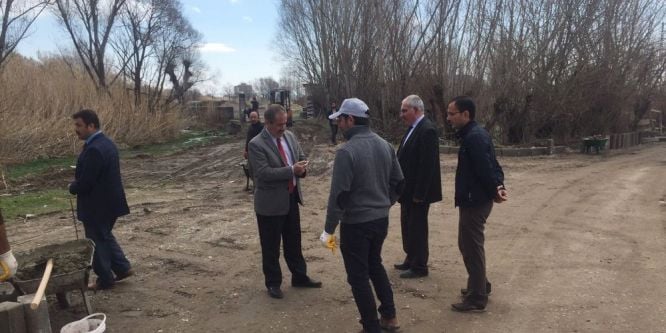 Adilcevaz’da yol yapım çalışması