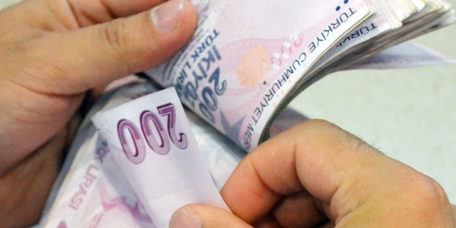 Serbest piyasada döviz fiyatları