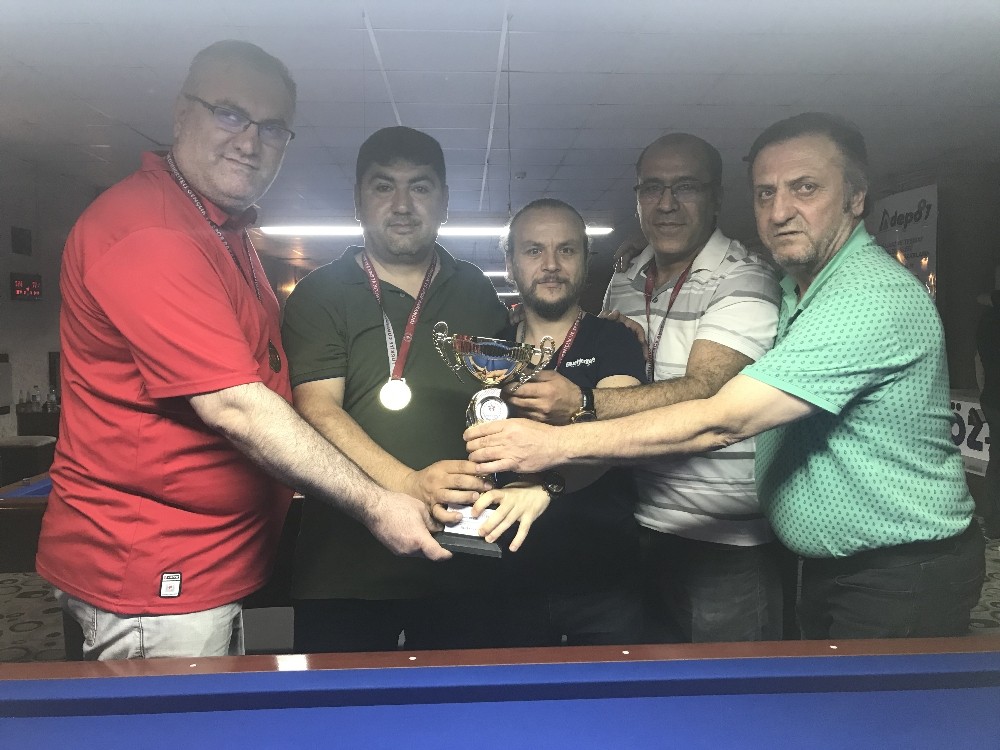 3 Bant bilardo turnuvası sona erdi 