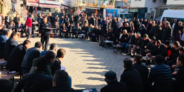 3 bin kişi ile AK Parti'den istifa etti