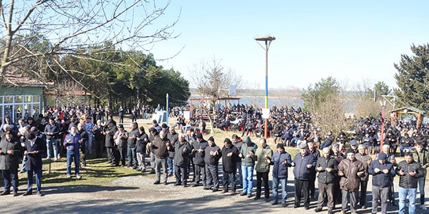 3 bin kişi yağmur duası için toplandı