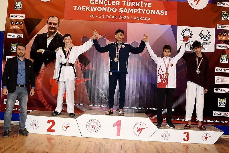 3 bin sporcu arasında milli takıma seçildiler 