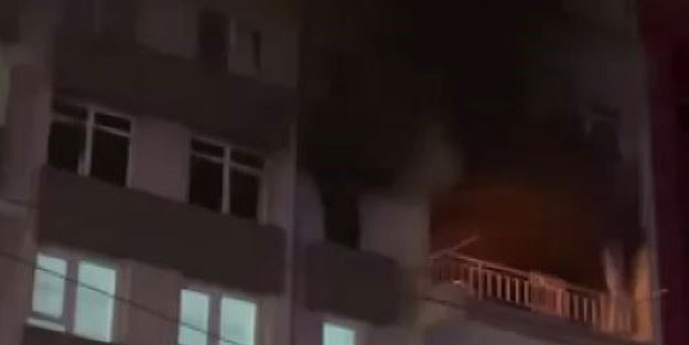 3 çocuk alevlerden son anda kurtarıldı