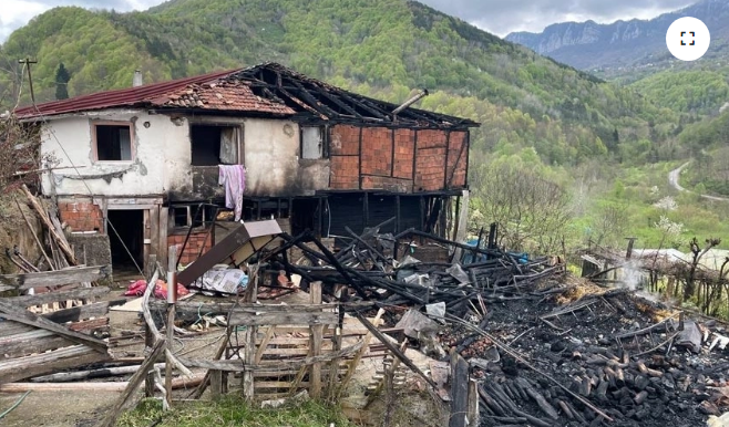 3 evin yanmasına sebep olan kişi tutuklanırken 