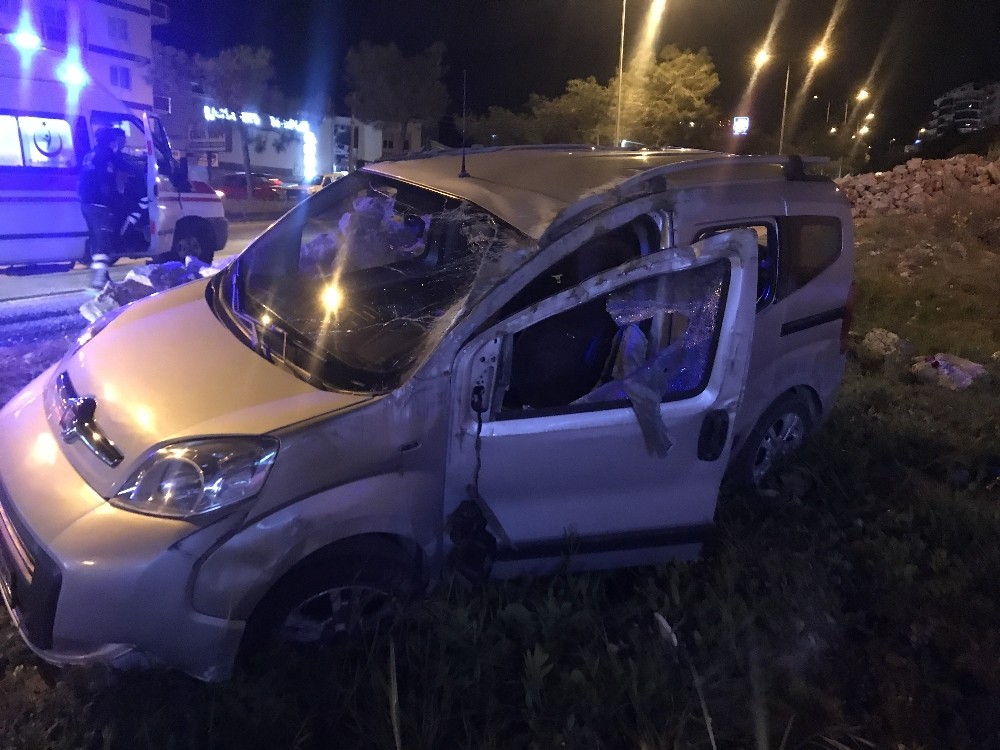 3 gün önce aldığı otomobiliyle 3 takla attı 