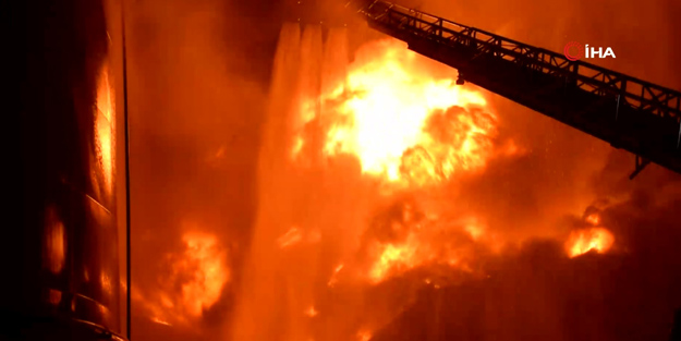 Rivne'deki yakıt deposunda çıkan yangın söndürüldü