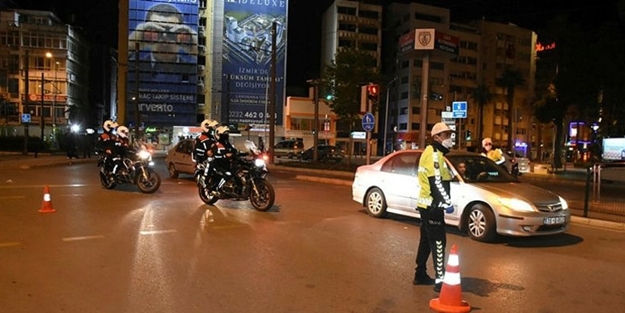 3 günlük sokağa çıkma kısıtlaması öncesi İçişleri Bakanlığı'ndan dev uygulama!